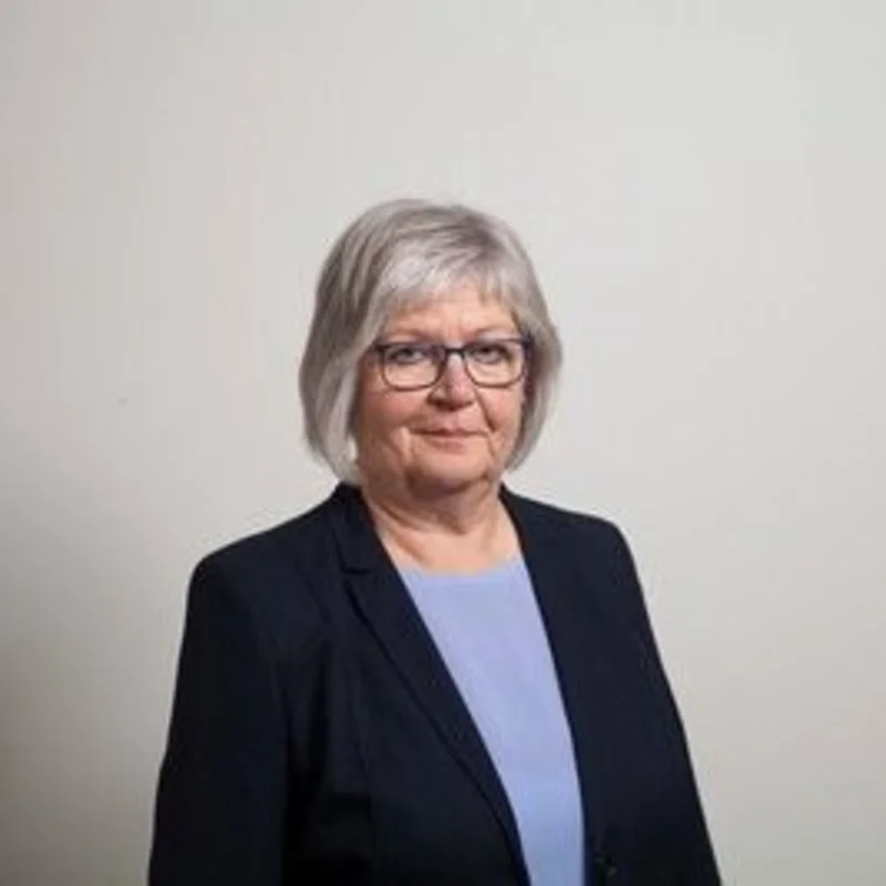 Porträtfoto von Hiltrud Ochel